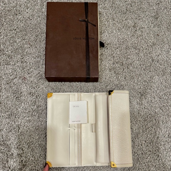 Louis Vuitton Cuir Suhali cream long wallet - Picture 2 of 10